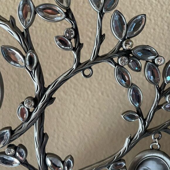 Time Remembered Jeweled Family Photo Tree - Picture 3 of 14